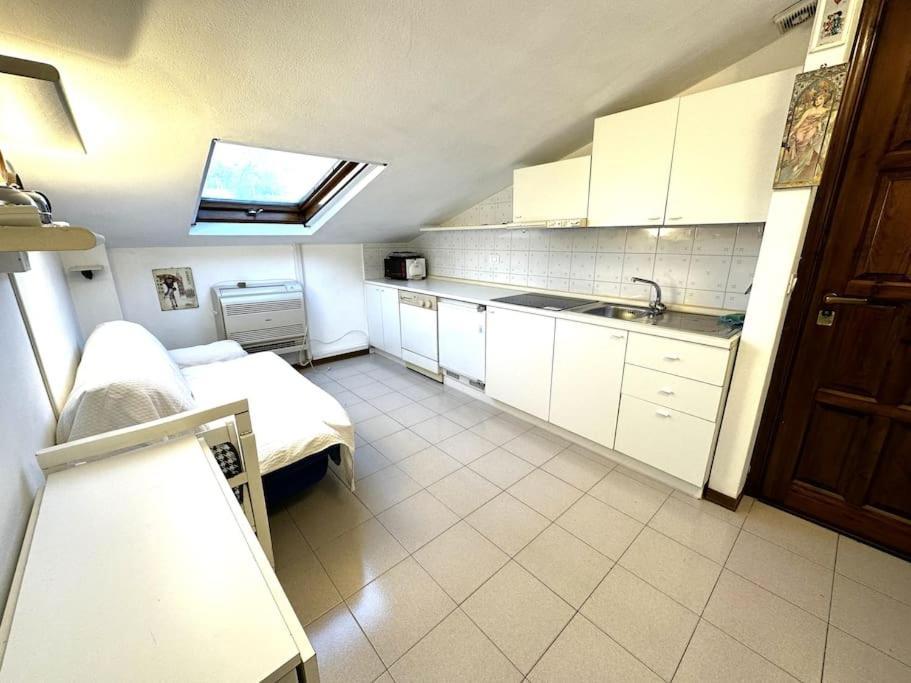 Suite A 1 Minuto Dalla Spiaggia A Piedi - Sanremo Exterior photo